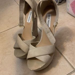 Steve Madden size 8 platform Sandals